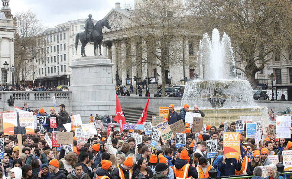 juniors strike traf sq